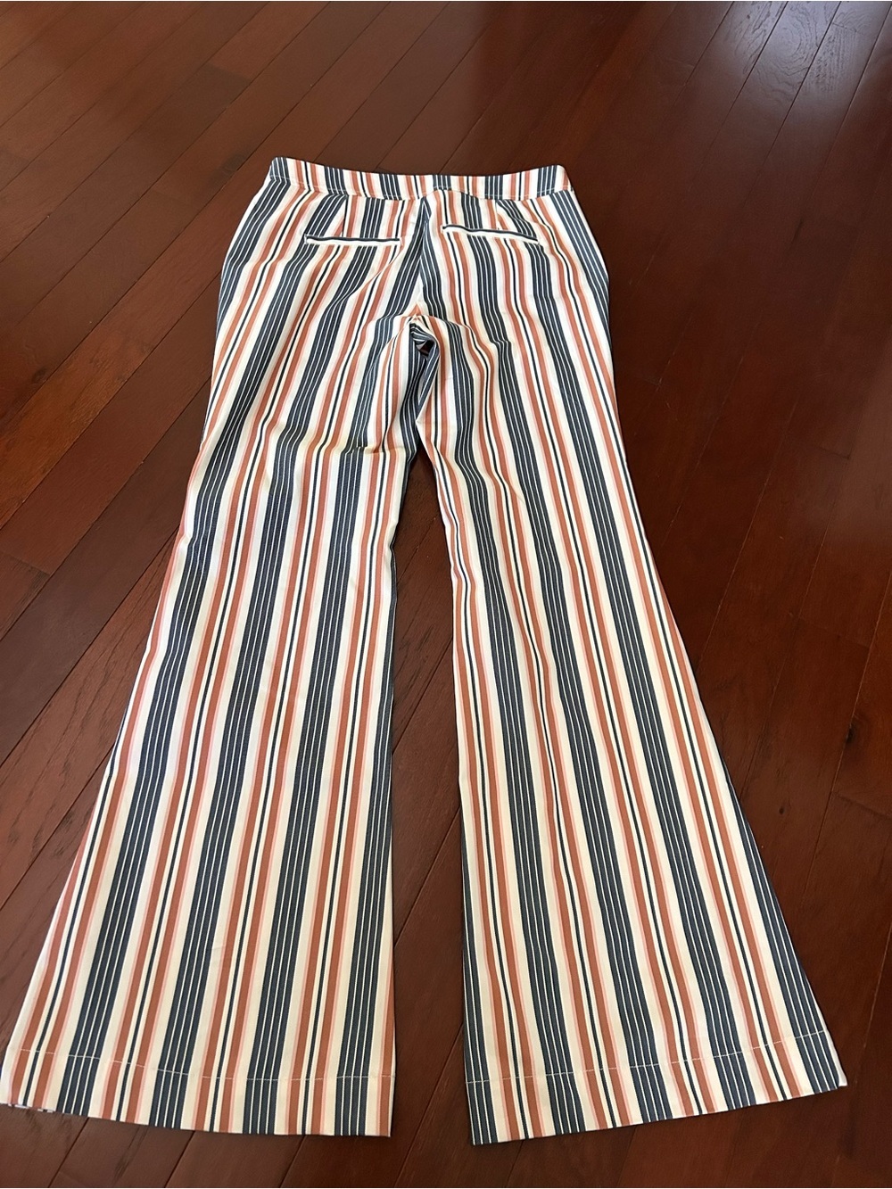 Anthropologie Low-Rise Striped Flare Pants Size 6 excellent - Picture 9 of 13
